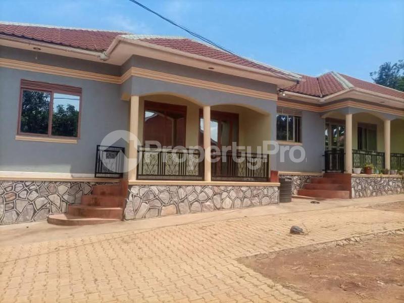 2 bedroom Bungalow Apartment for rent Bweyogerere road Wakiso Central - 5