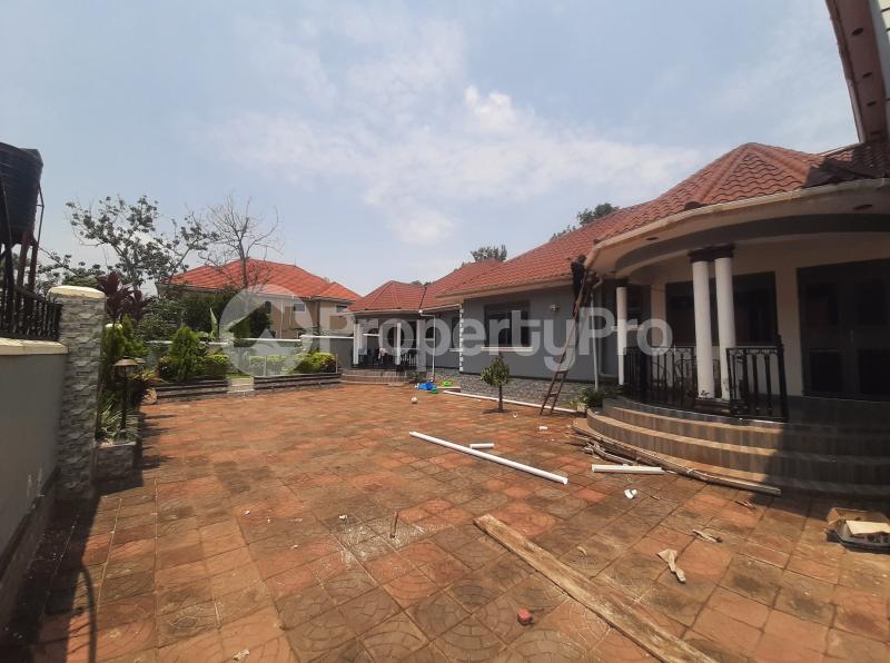 2 bedroom Bungalow Apartment for rent kisaasi road Kampala Central - 2