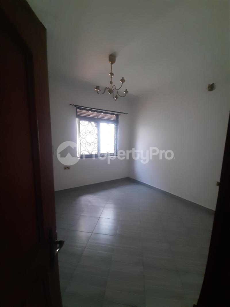 2 bedroom Bungalow Apartment for rent kisaasi road Kampala Central - 4