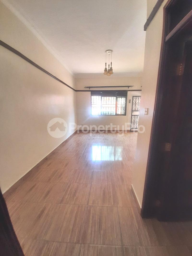 2 bedroom Bungalow Apartment for rent namugongo road Wakiso Central - 4