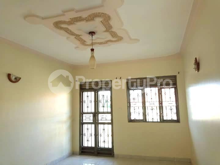 2 bedroom Apartment Block Apartment for rent namugongo road Wakiso Central - 6