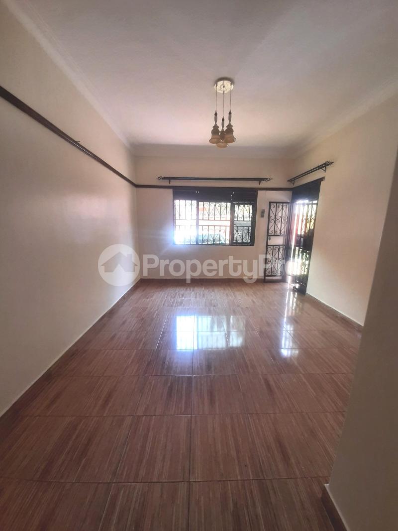 2 bedroom Bungalow Apartment for rent namugongo road Wakiso Central - 9
