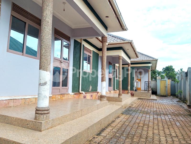 2 bedroom Bungalow Apartment for rent seeta road Mukono Central - 2