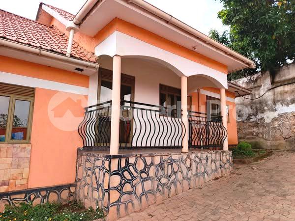 2 bedroom Bungalow Apartment for rent namugongo road Nsangi Wakiso Central - 4