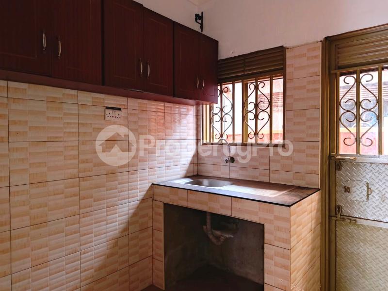 2 bedroom Bungalow Apartment for rent namugongo road Nsangi Wakiso Central - 6