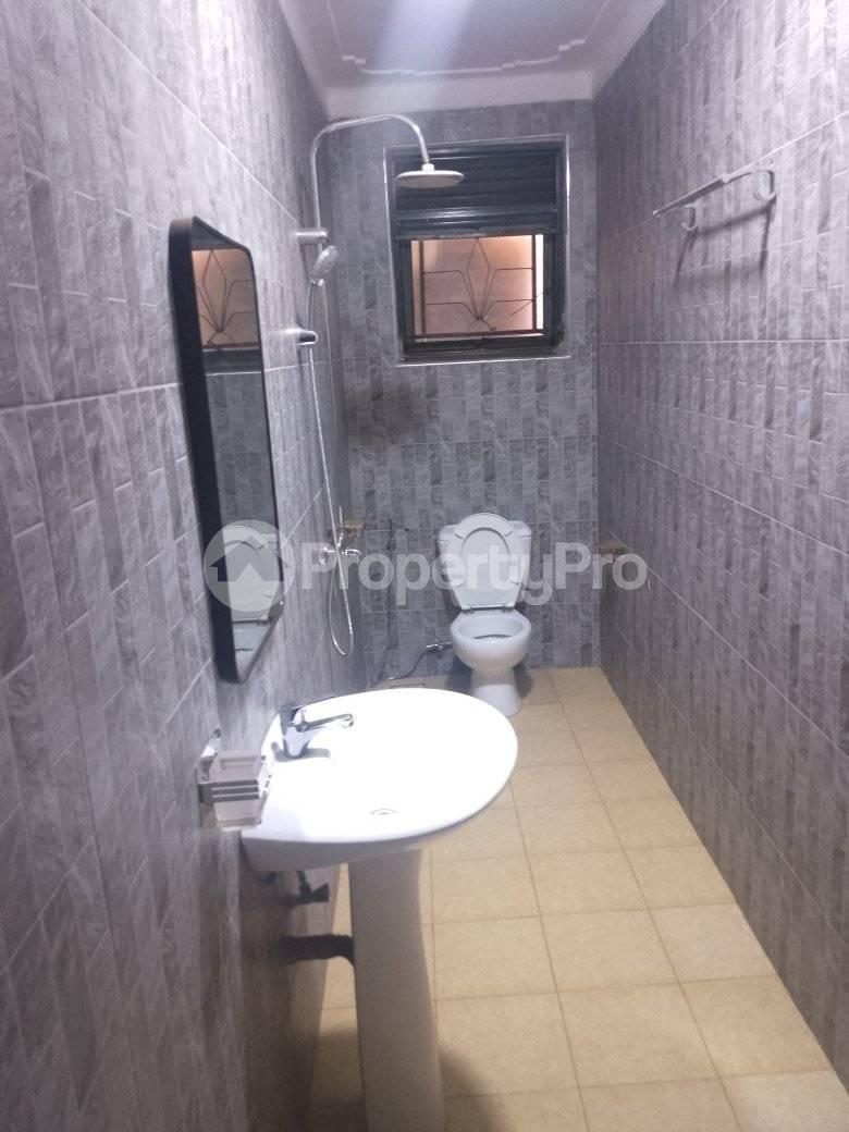 3 bedroom Apartment Block Apartment for rent kiwaatule road Kampala Central - 5