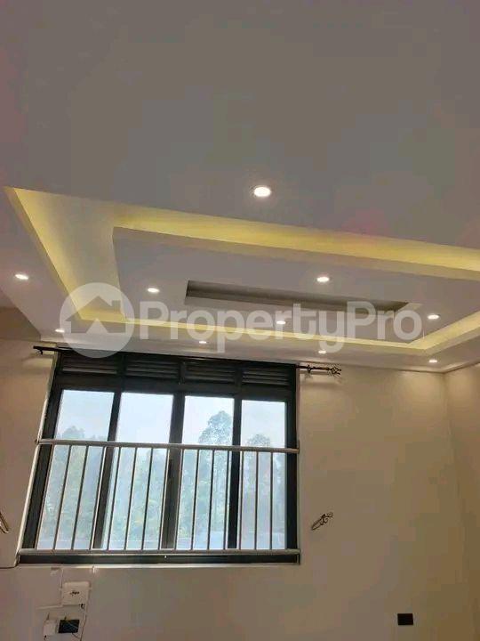 3 bedroom Apartment Block Apartment for rent kiwaatule road Wakiso Central - 4