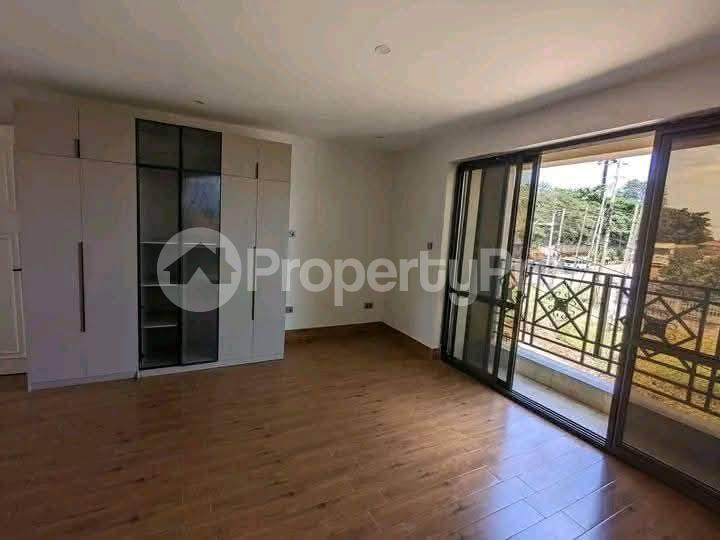 3 bedroom Apartment Block Apartment for rent Mbuya road Kampala Central - 3