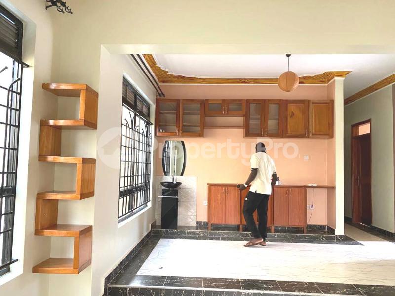 3 bedroom Bungalow Apartment for rent gayaza road Gayaza Wakiso Central - 5