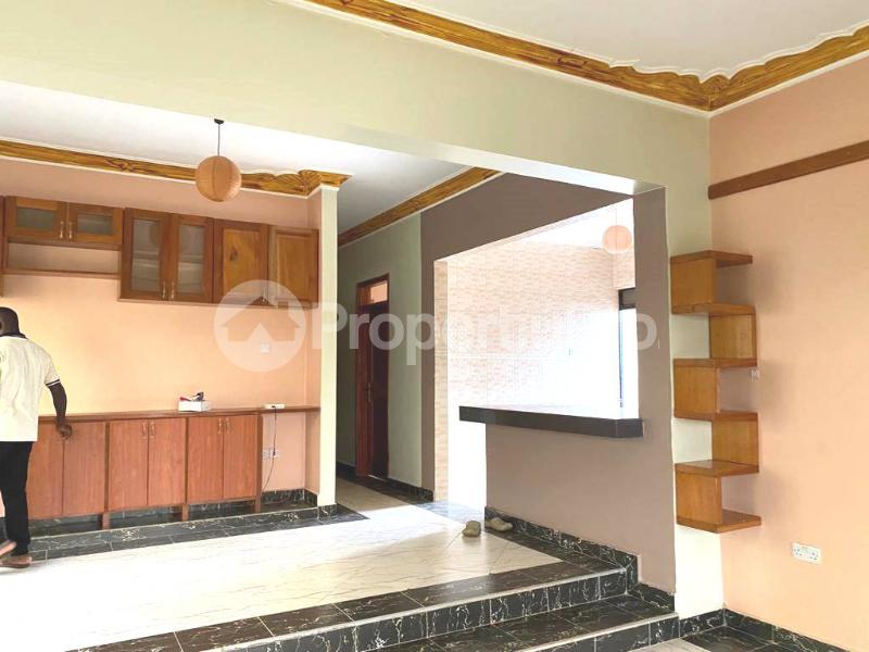 3 bedroom Bungalow Apartment for rent gayaza road Gayaza Wakiso Central - 1