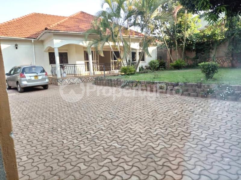 3 bedroom Apartment Block Apartment for rent najjera road Wakiso Central - 7