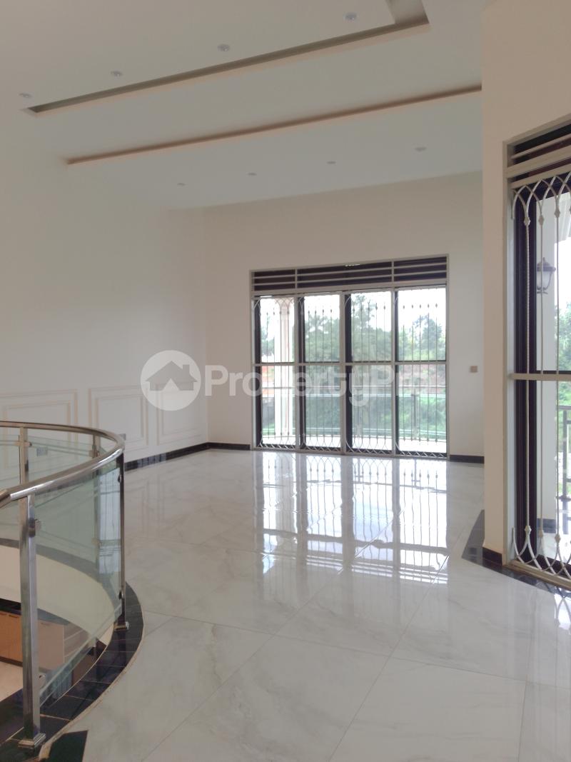 5 bedroom Bungalow Apartment for sale Kira road Kira Wakiso Central - 10