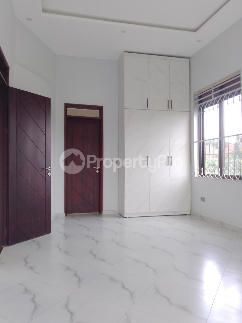5 bedroom Bungalow Apartment for sale Kira road Kira Wakiso Central - 5