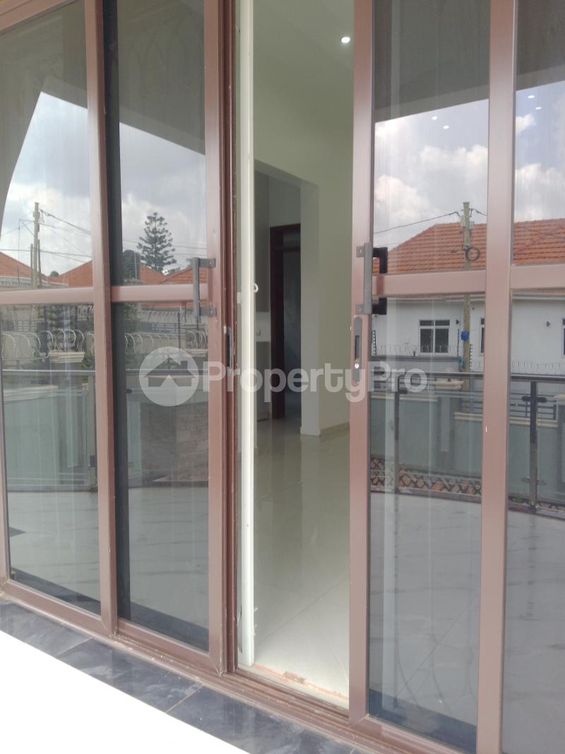 5 bedroom Bungalow Apartment for sale Kira road Kira Wakiso Central - 7