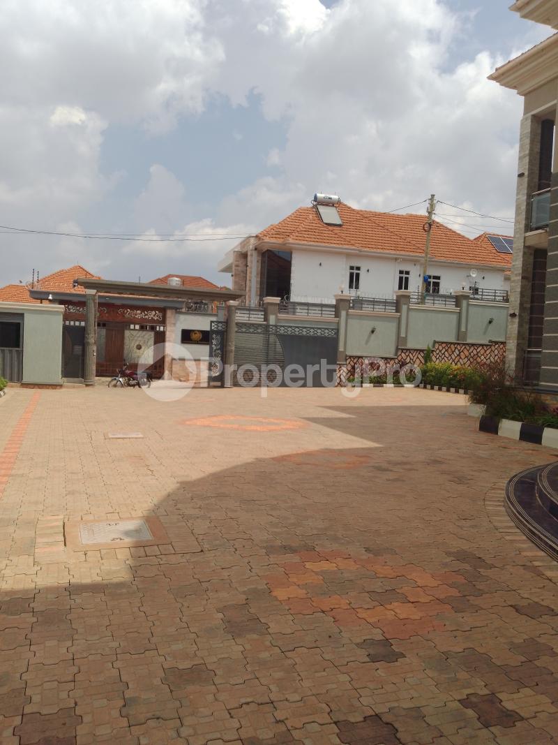 5 bedroom Bungalow Apartment for sale Kira road Kira Wakiso Central - 2