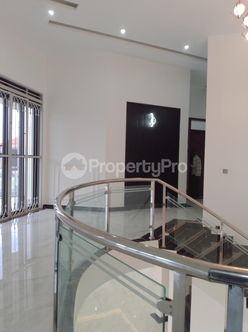 5 bedroom Bungalow Apartment for sale Kira road Kira Wakiso Central - 3