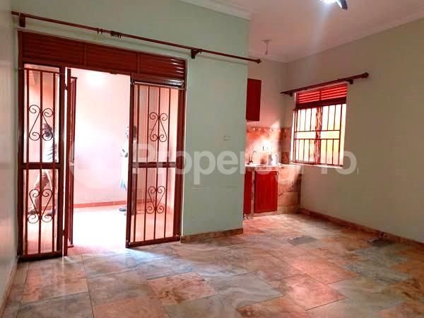 1 bedroom mini flat  Bungalow Apartment for rent kyaliwajjala road Wakiso Central - 6