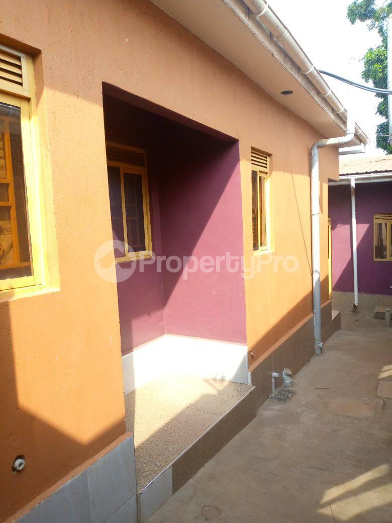 1 bedroom mini flat  Bungalow Apartment for rent kasangati road Wakiso Central - 1