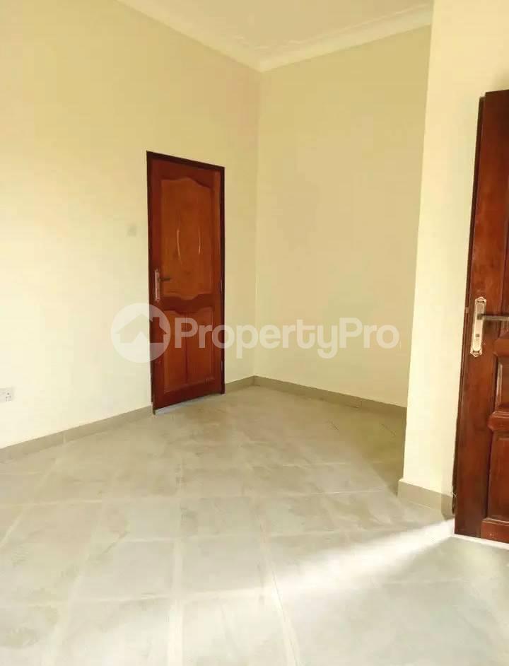 1 bedroom mini flat  Bungalow Apartment for rent kisaasi road Kisaasi Kampala Central - 3