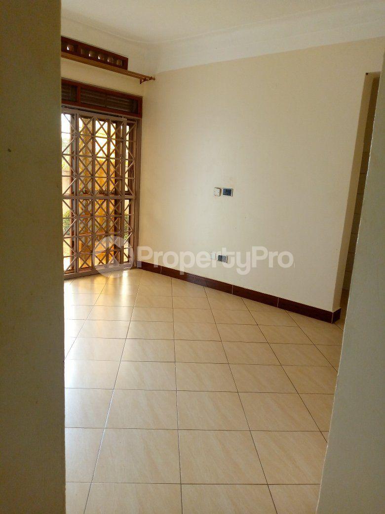 1 bedroom mini flat  Bungalow Apartment for rent gayaza road Gayaza Wakiso Central - 5