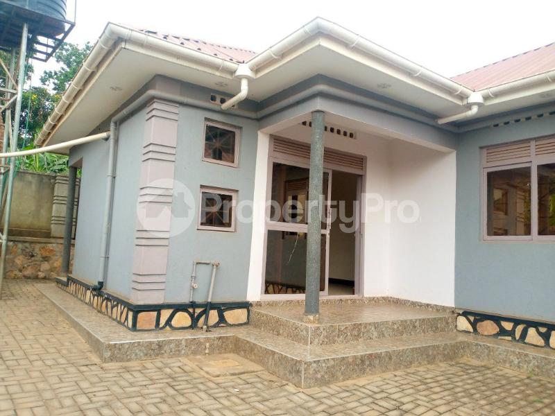 1 bedroom mini flat  Bungalow Apartment for rent gayaza road Gayaza Wakiso Central - 8