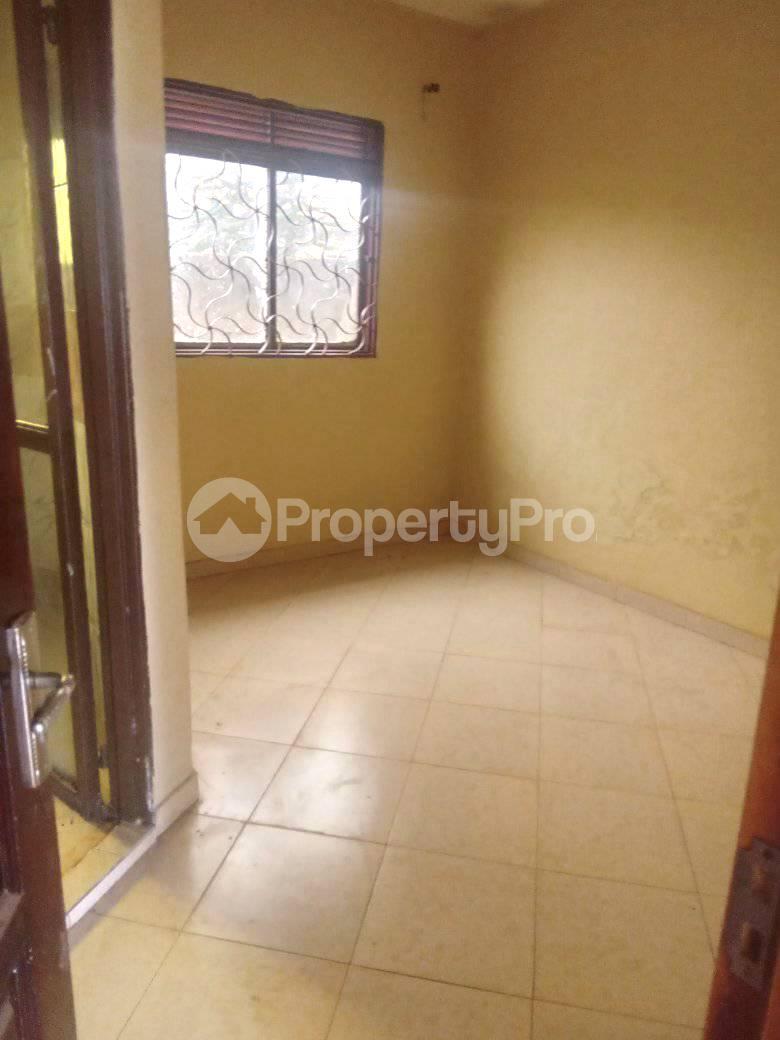 1 bedroom mini flat  Bungalow Apartment for rent kasangati road Wakiso Central - 4