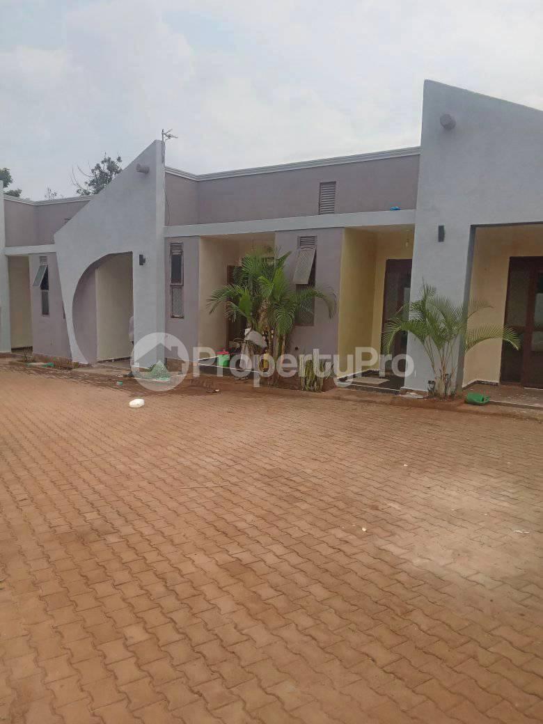 1 bedroom mini flat  Bungalow Apartment for rent kasangati road Wakiso Central - 2