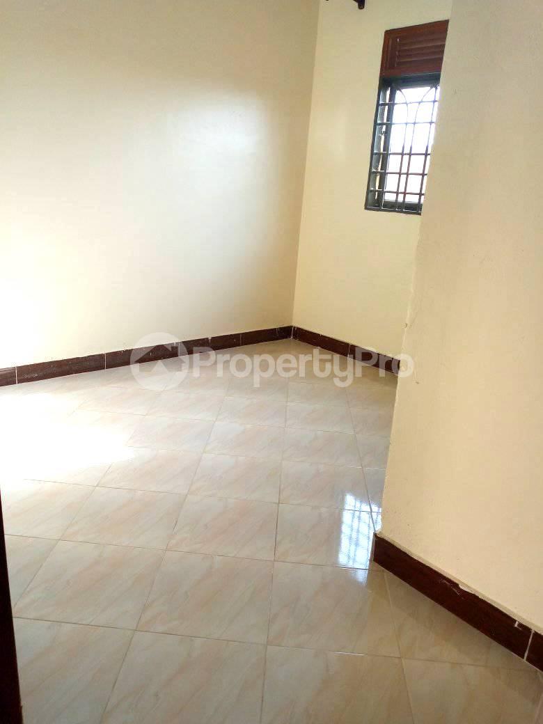 1 bedroom mini flat  Bungalow Apartment for rent gayaza road Gayaza Wakiso Central - 3