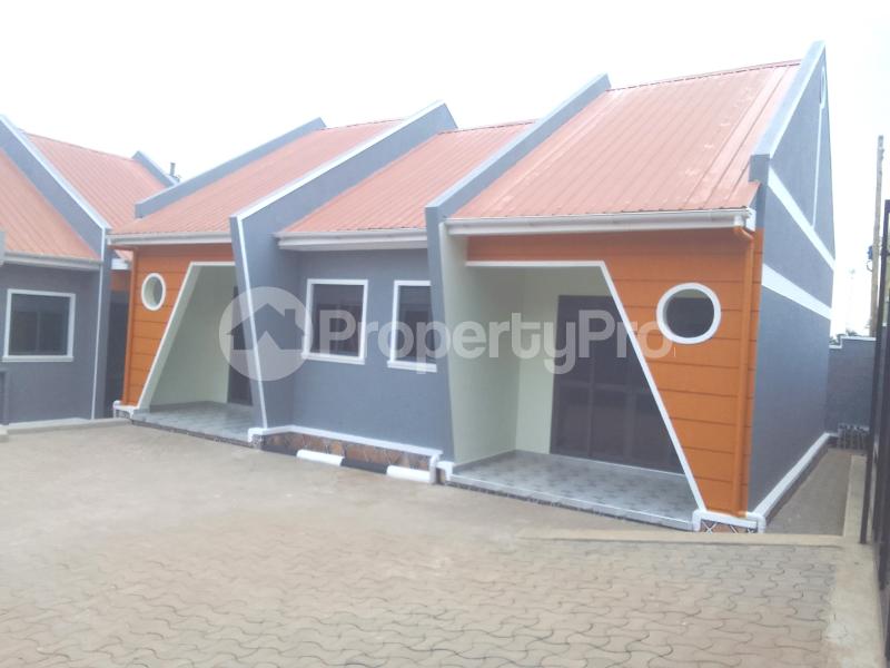 1 bedroom mini flat  Bungalow Apartment for rent naalya road Wakiso Central - 6
