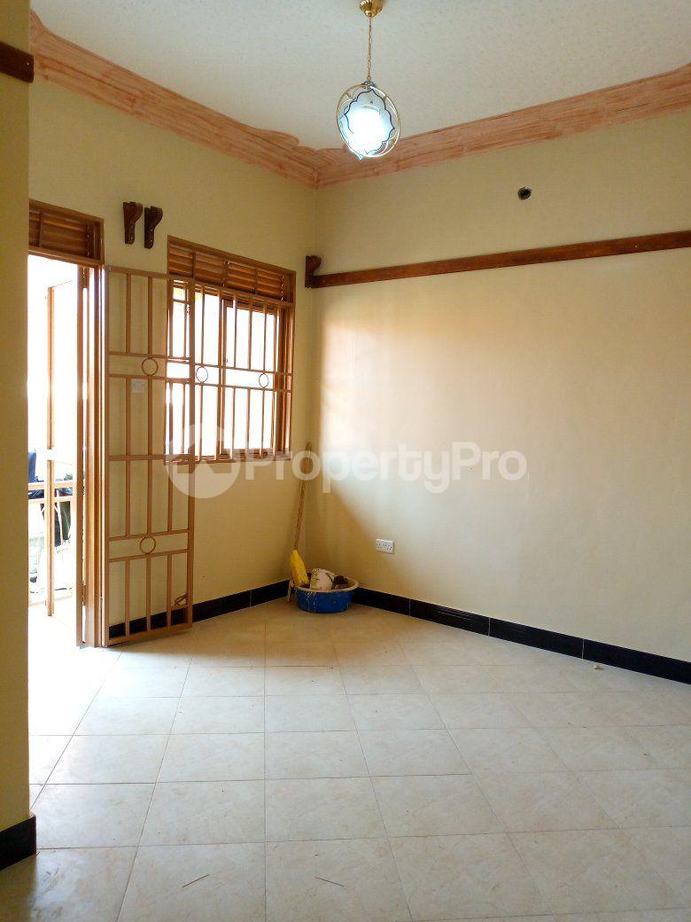 1 bedroom mini flat  Apartment Block Apartment for rent wampeewo road Wakiso Central - 7