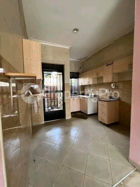 2 bedroom Apartment Block Apartment for rent Buziga road Kampala Central - 3