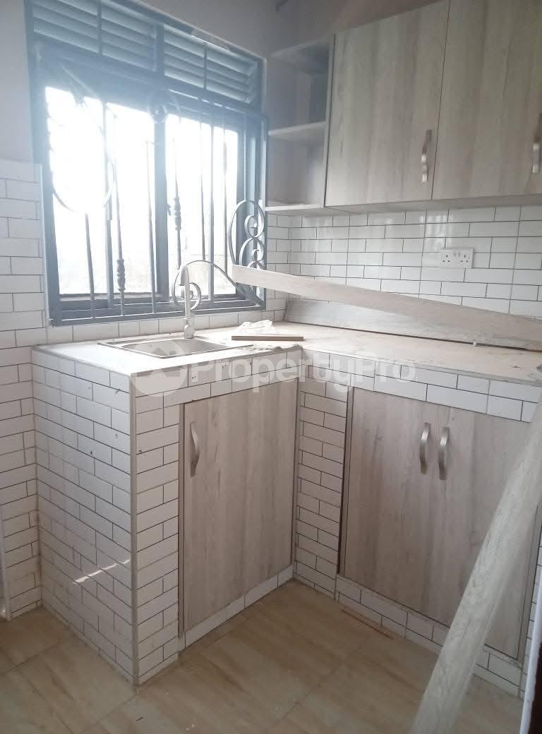 2 bedroom Apartment Block Apartment for rent namugongo road Wakiso Central - 3
