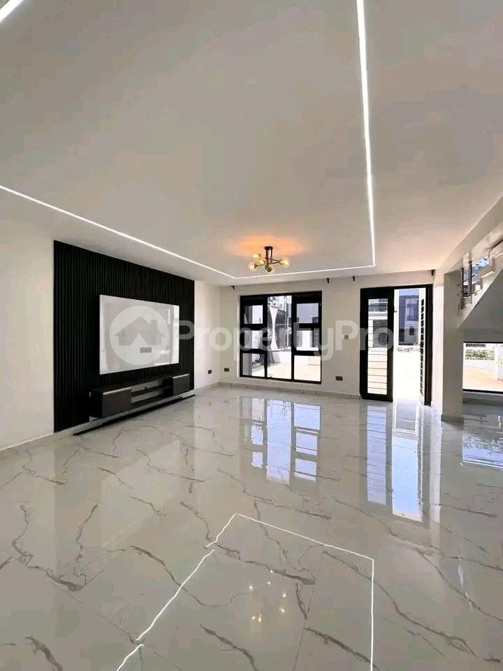 3 bedroom Apartment Block Apartment for rent Kulambilo road Kampala Central - 3