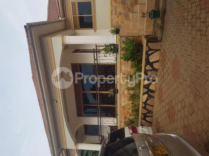 3 bedroom Bungalow Apartment for sale Bombo road  Nabweru Wakiso Central - 3