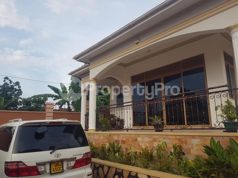 3 bedroom Bungalow Apartment for sale Bombo road  Nabweru Wakiso Central - 1