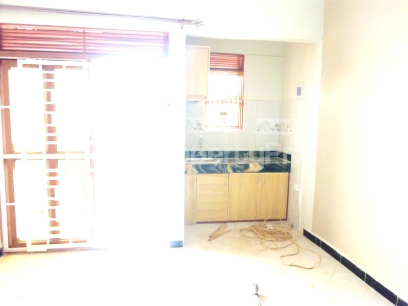 1 bedroom mini flat  Studio Apartment for rent namugongo road Wakiso Central - 3