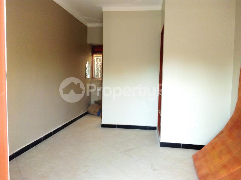 1 bedroom mini flat  Studio Apartment for rent namugongo road Wakiso Central - 7
