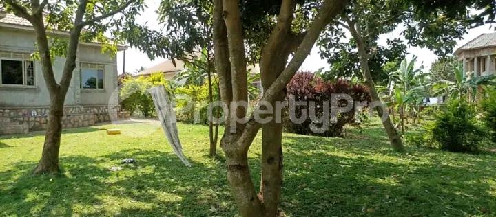 4 bedroom Bungalow Apartment for sale Nkumba Entebbe road  Kampala Central Kampala Central - 4