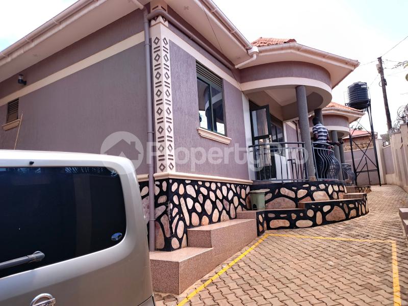2 bedroom Apartment Block Apartment for rent namugongo road Wakiso Central - 1