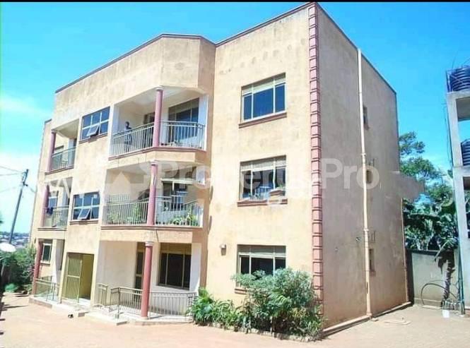 3 bedroom Apartment Block Apartment for rent buwaate road Wakiso Central - 4