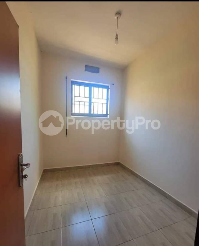 3 bedroom Apartment Block Apartment for rent buwaate road Wakiso Central - 6