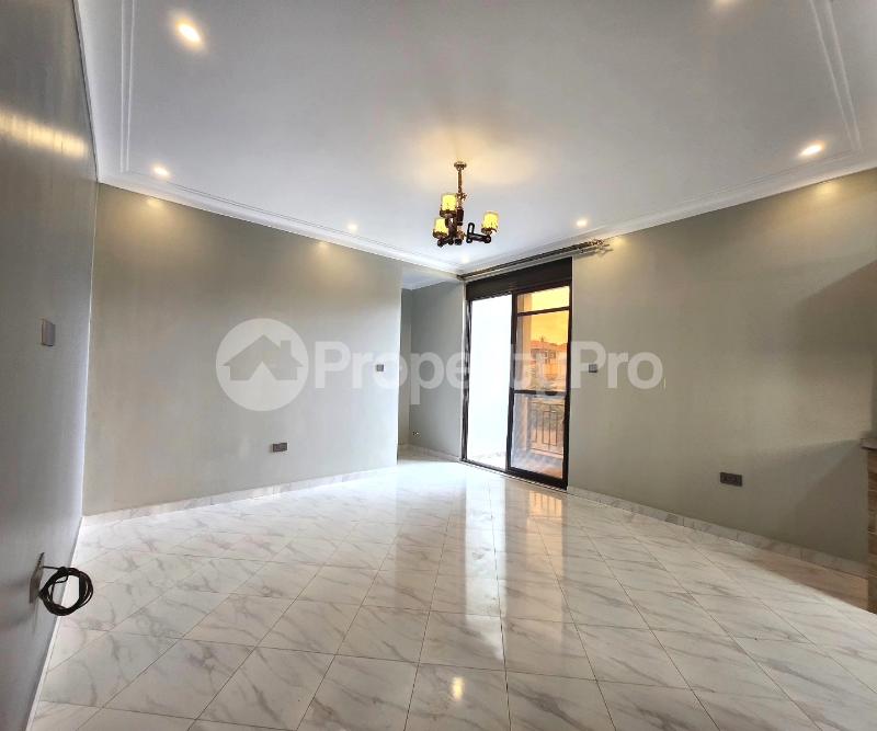 1 bedroom mini flat  Apartment Block Apartment for rent buwaate road Wakiso Central - 11