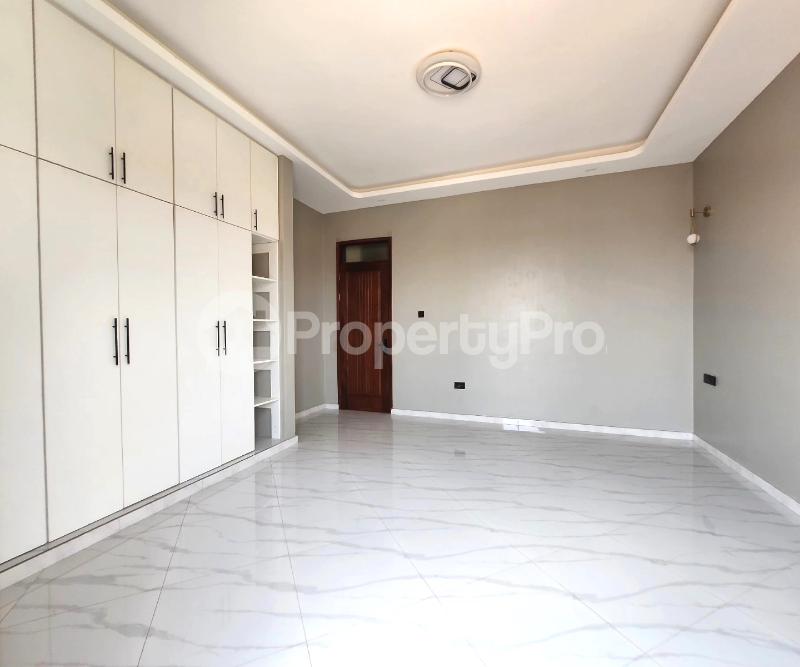 1 bedroom mini flat  Apartment Block Apartment for rent kisaasi road Kisaasi Kampala Central - 5