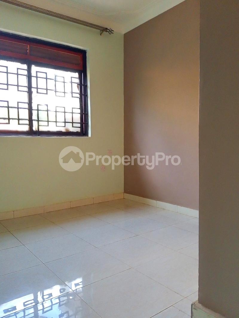 2 bedroom Apartment Block Apartment for rent buwaate road Kampala Central - 6