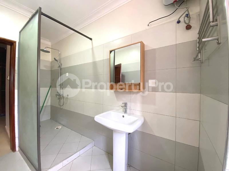 1 bedroom mini flat  Apartment Block Apartment for rent buwaate road Kampala Central - 2