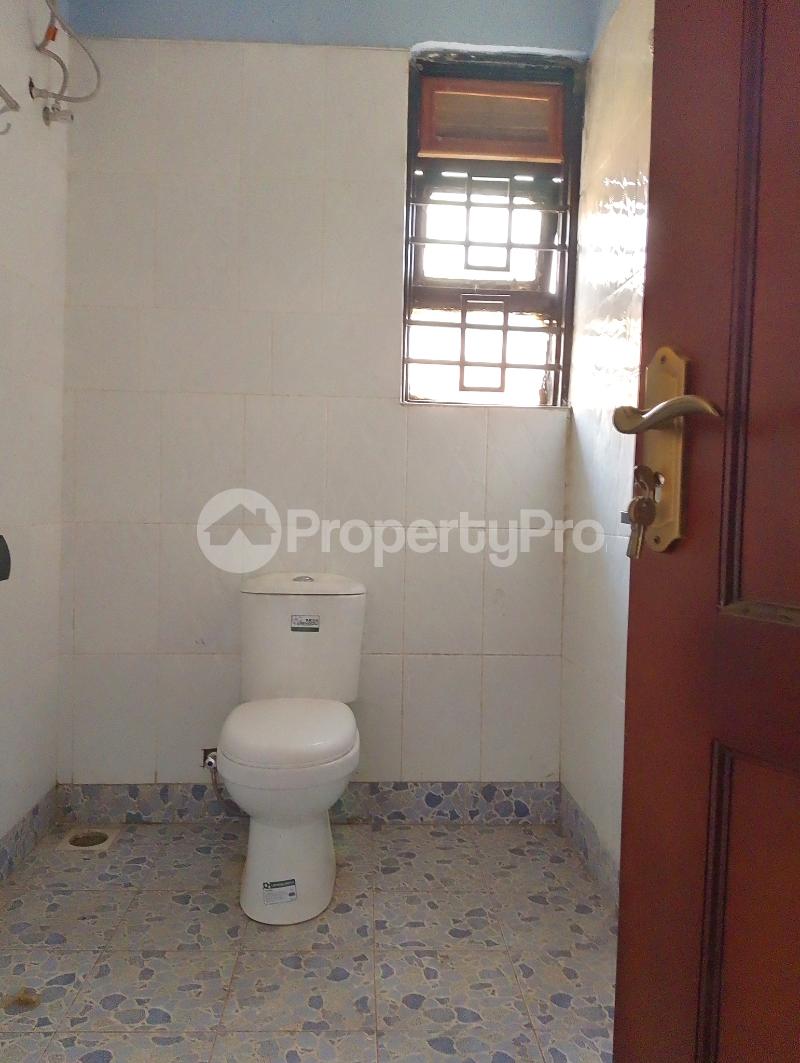 2 bedroom Apartment Block Apartment for rent buwaate road Kampala Central - 4