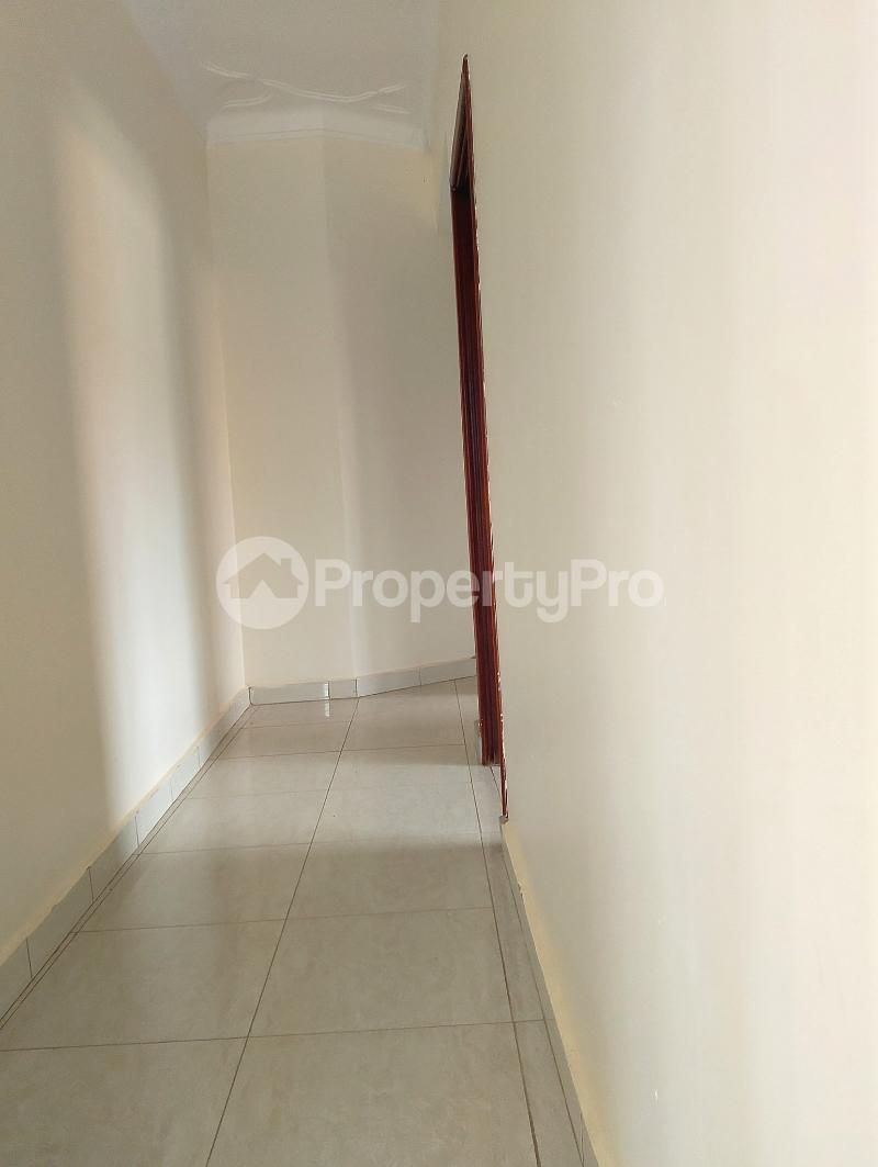 2 bedroom Apartment Block Apartment for rent buwaate road Kampala Central - 4