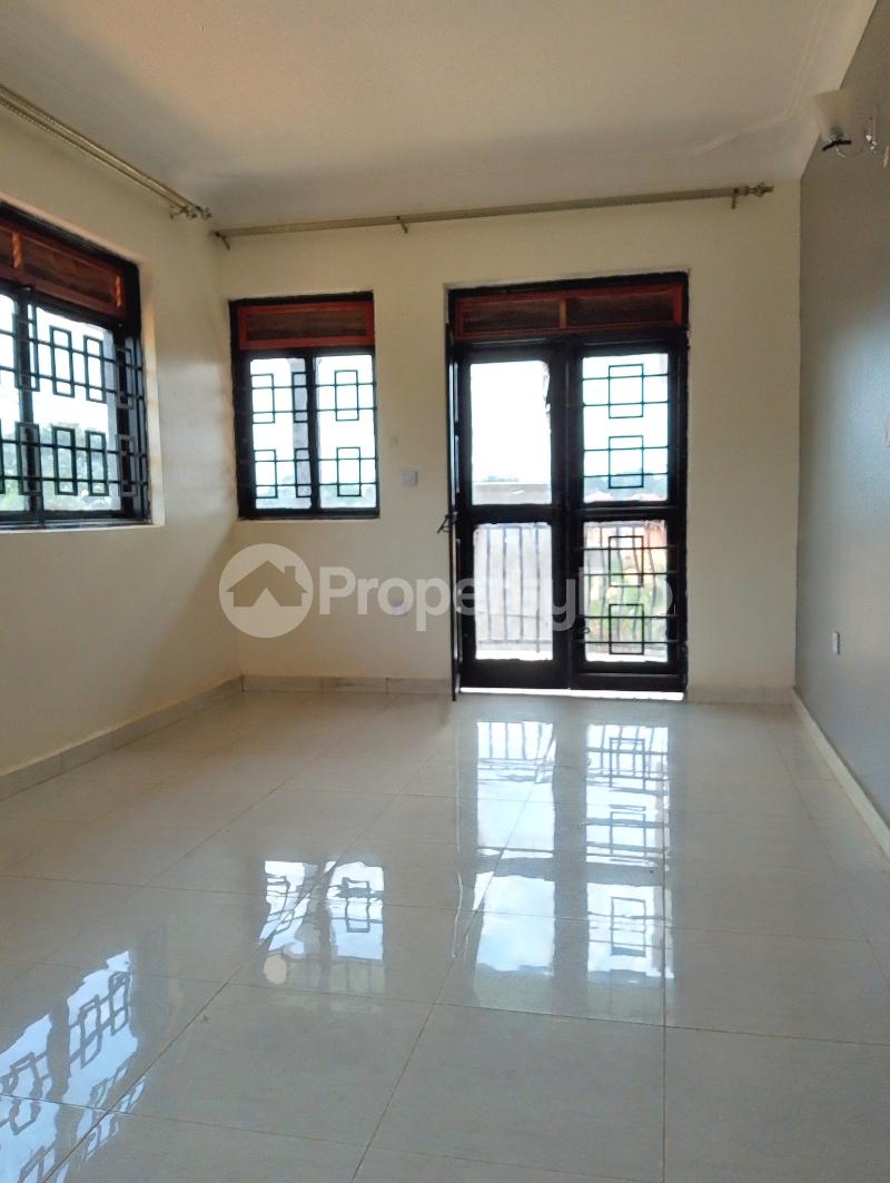 2 bedroom Apartment Block Apartment for rent buwaate road Kampala Central - 9