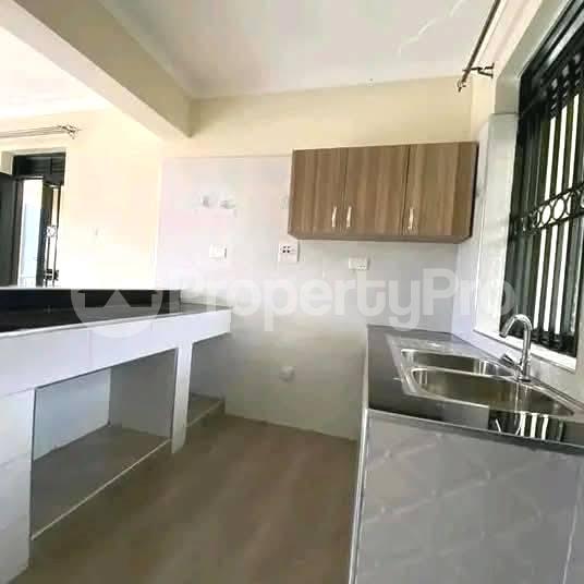 2 bedroom Apartment Block Apartment for rent kisaasi road Kisaasi Kampala Central - 5
