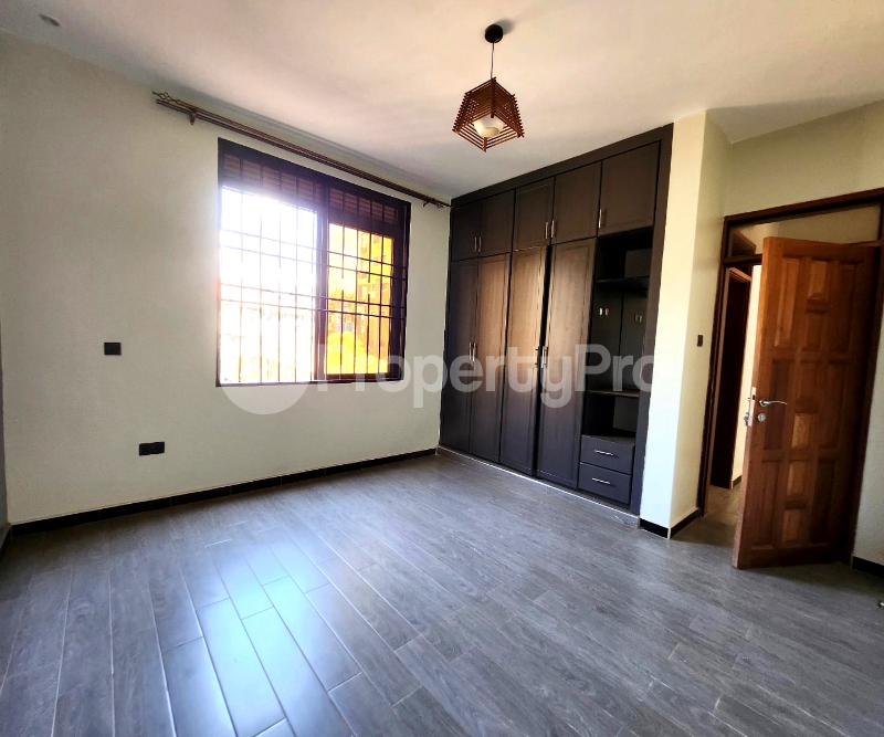 2 bedroom Apartment Block Apartment for rent kyanja road  Kampala Central - 5